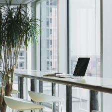 Modern Office Spaces: Enhance Inclusivity Using Glass