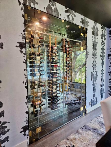 Designing the Perfect Wine Room: Glass Features That Blend Luxury and Function